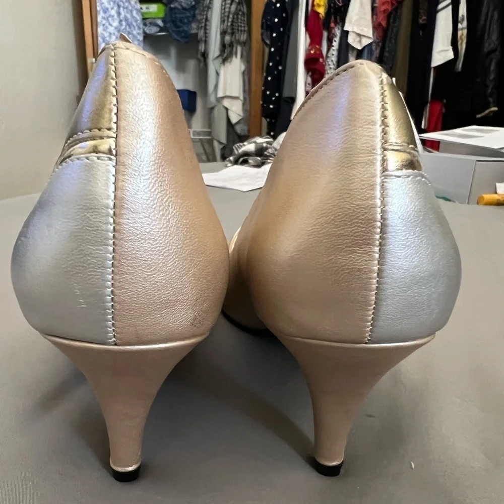 Annie Gold/Silver Heels Pumps 9